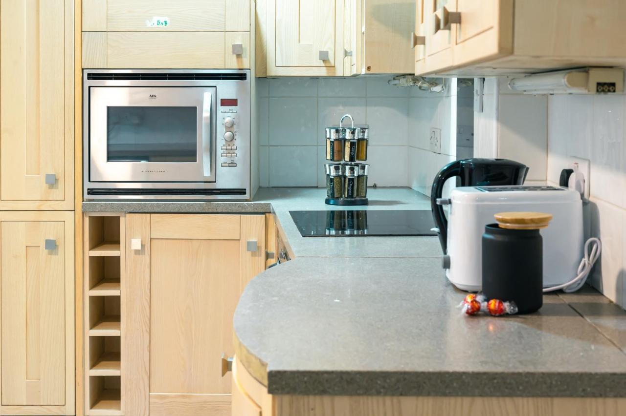 Stylish 2 Bedrooms Little Venice - 44 London Kültér fotó